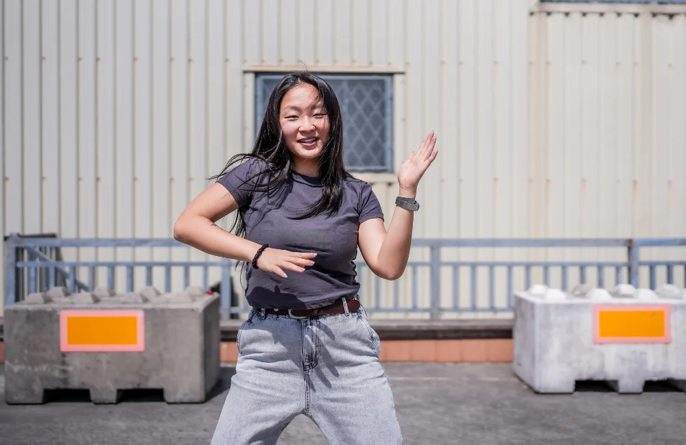 เริ่มเต้น Cover